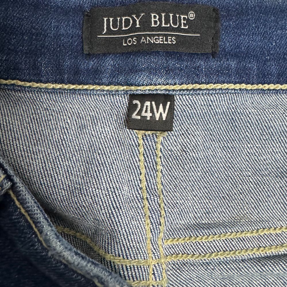 Judy Blue Plus Size 24W Mid Rise Raw Hem Destroyed Skinny Jeans - Picture 5 of 9